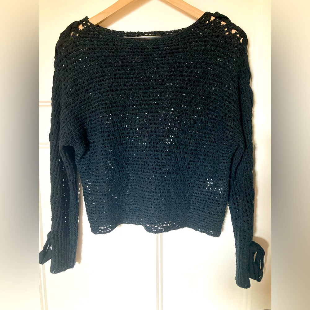 Laced Detail Cropped Sweater